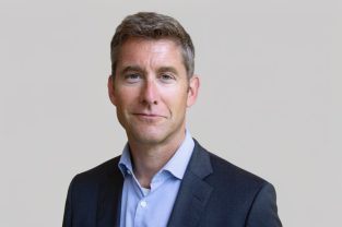 Andy Bennett headshot